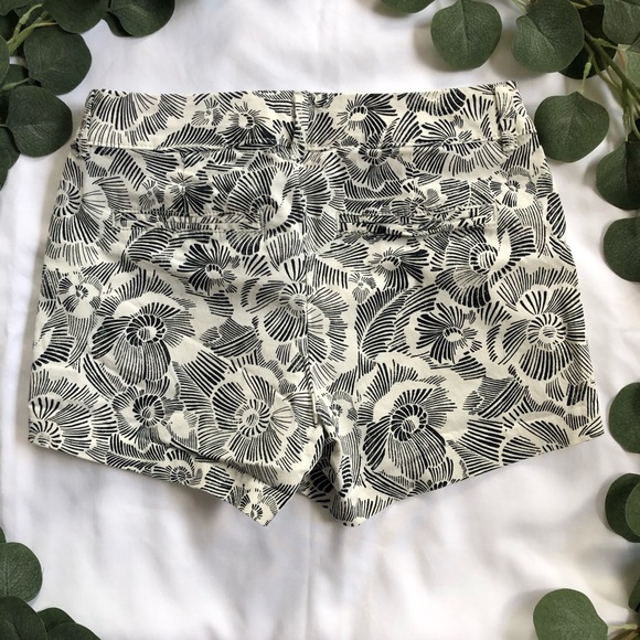 Old Navy summer shorts - Picture 2 of 3